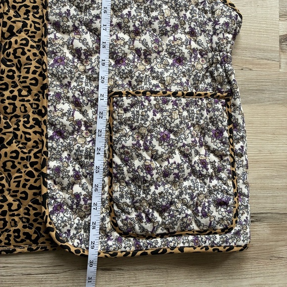 POL Antique Floral Print Vest with Leopard Print Trim & Leopard Inside - Picture 6 of 9